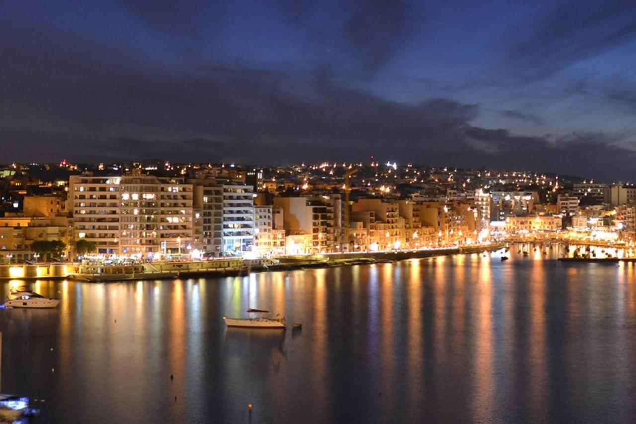 Chic 2Br Penthouse Steps From The Promenade Apartment Sliema Exterior photo
